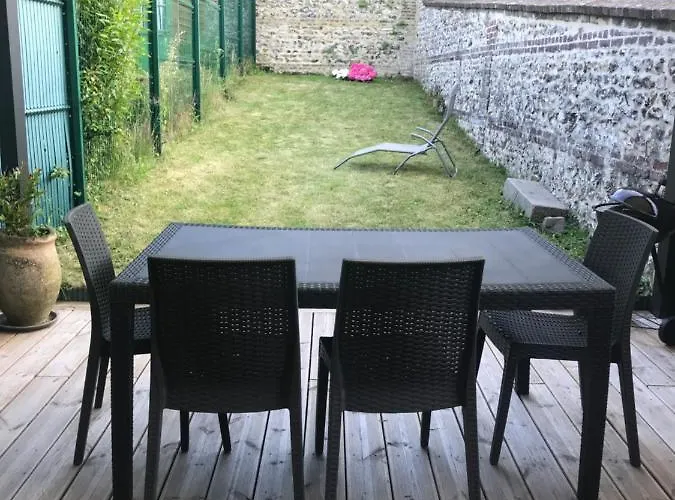 Neuville Secrete Vakantiehuis